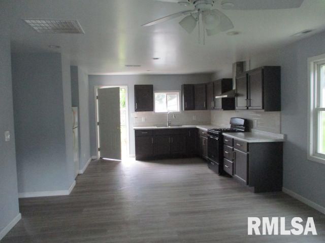3128 W HUMBOLDT Street, Peoria, IL 61605