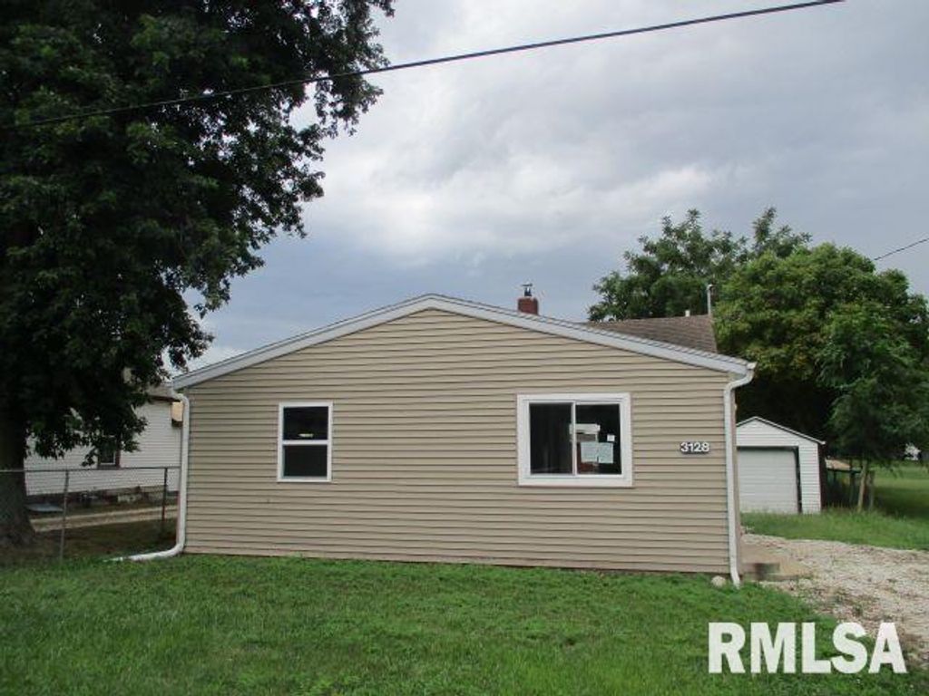 3128 W HUMBOLDT Street, Peoria, IL 61605