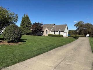 5581 Struthers Road, Struthers, OH 44471