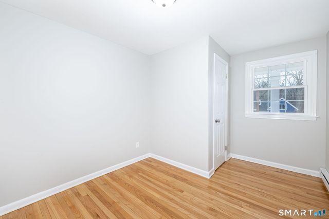 14 Bridgeport Avenue, Bristol, CT 06010