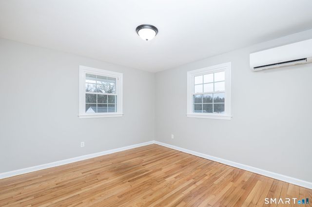 14 Bridgeport Avenue, Bristol, CT 06010