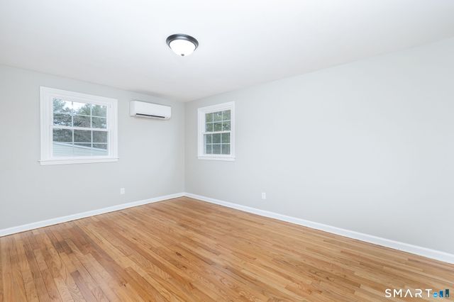 14 Bridgeport Avenue, Bristol, CT 06010