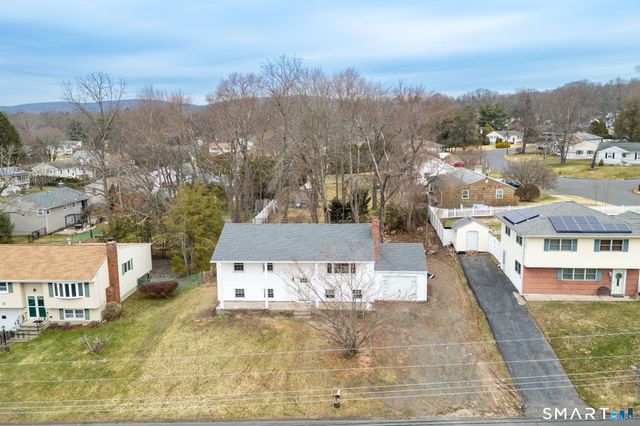 14 Bridgeport Avenue, Bristol, CT 06010