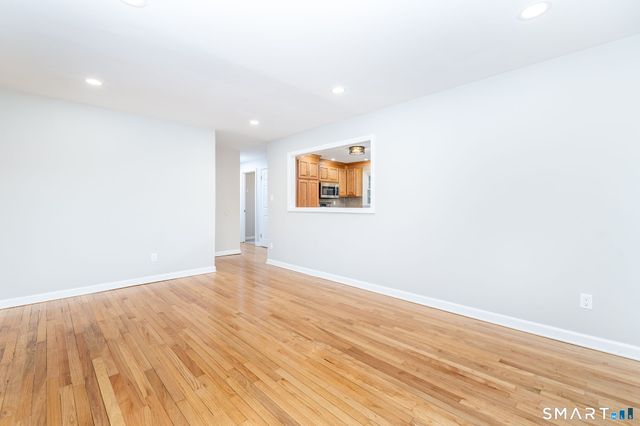 14 Bridgeport Avenue, Bristol, CT 06010