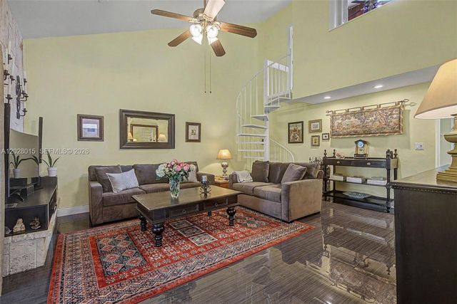 6671 SW 70th Terrace 20, South Miami, FL 33143