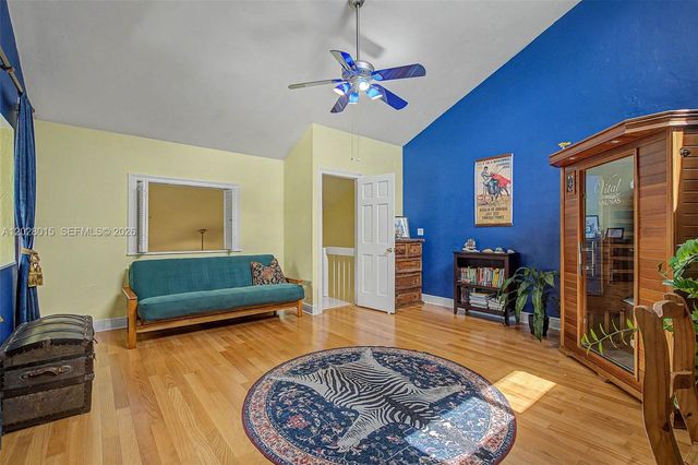 6671 SW 70th Terrace 20, South Miami, FL 33143