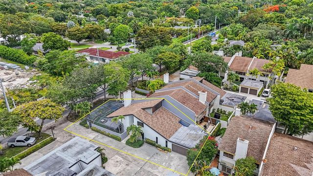 6671 SW 70th Terrace 20, South Miami, FL 33143