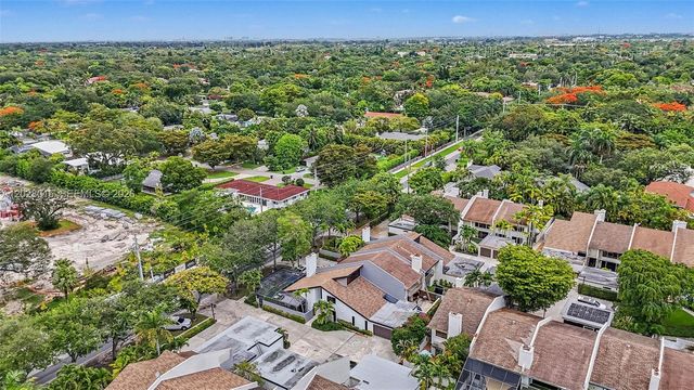 6671 SW 70th Terrace 20, South Miami, FL 33143