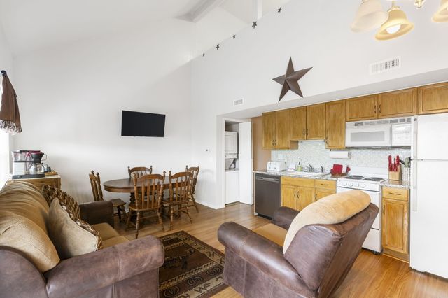 510 Abby Lane 6, Branson, MO 65616