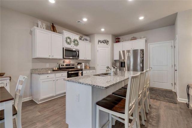 2100 WESTBROOK Road, Commerce, GA 30530