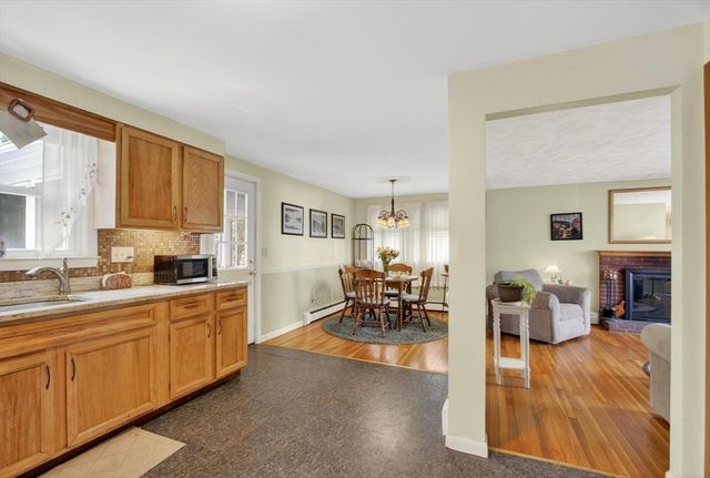 24 Oak Ridge Circle, Lynn, MA 01904