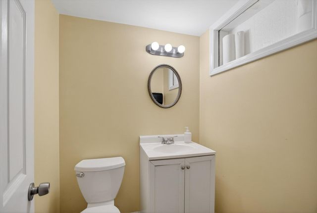 24 Oak Ridge Circle, Lynn, MA 01904