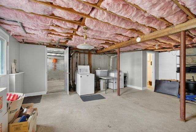 24 Oak Ridge Circle, Lynn, MA 01904