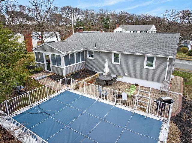 24 Oak Ridge Circle, Lynn, MA 01904