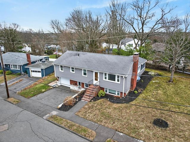 24 Oak Ridge Circle, Lynn, MA 01904