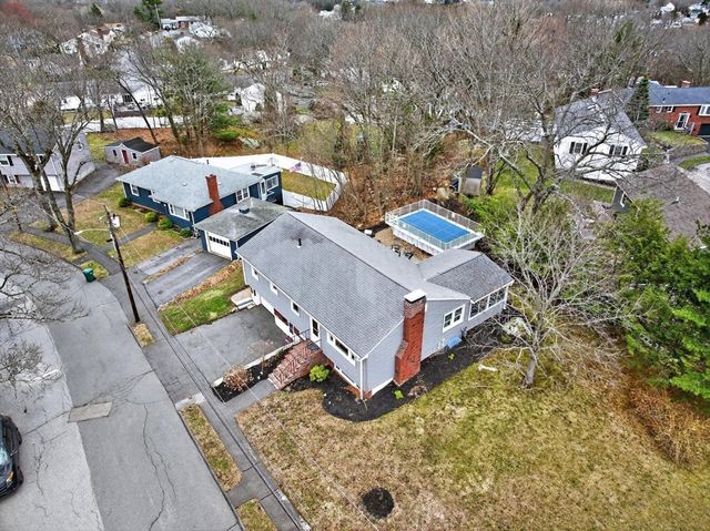 24 Oak Ridge Circle, Lynn, MA 01904