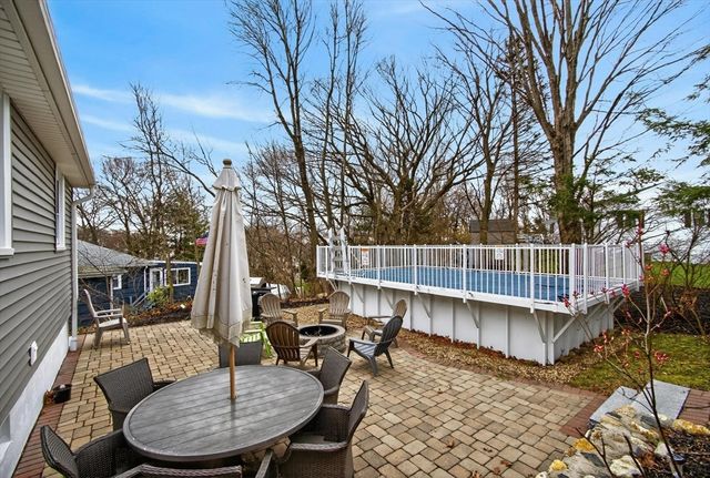 24 Oak Ridge Circle, Lynn, MA 01904