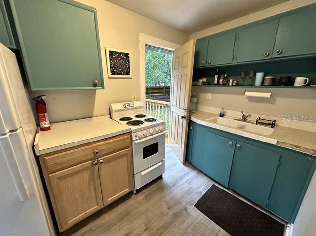 725 NE 5TH AVENUE, Gainesville, FL 32601