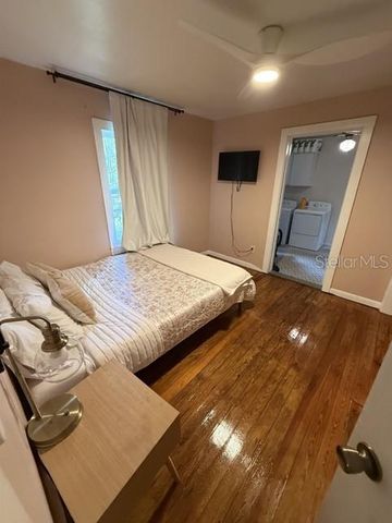 725 NE 5TH AVENUE, Gainesville, FL 32601