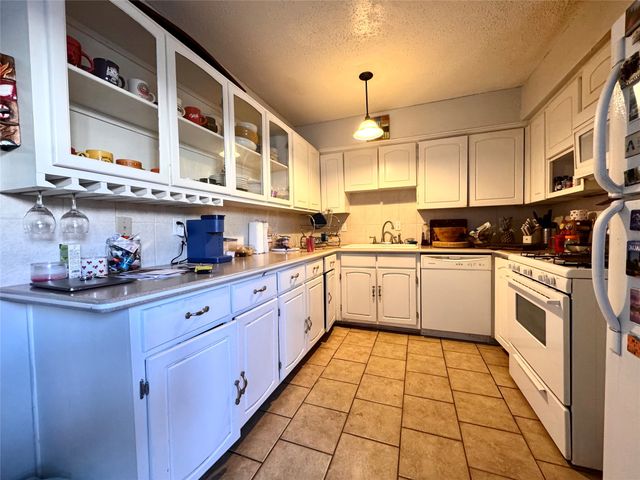 3007 Valley Meadow Drive 3005, Dallas, TX 75220