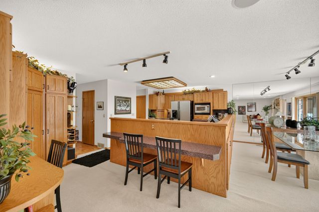 664 58th Street 3, West Des Moines, IA 50266