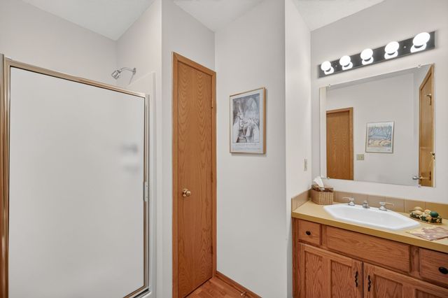 664 58th Street 3, West Des Moines, IA 50266