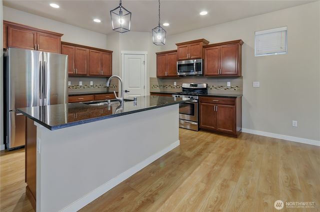 7623 163rd Street Ct E, Puyallup, WA 98375