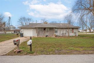 415 Walnut Street, Hawk Point, MO 63349