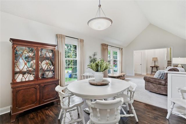 12903 W 77th Terrace, Lenexa, KS 66216