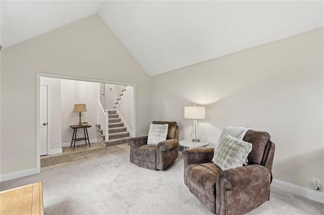 12903 W 77th Terrace, Lenexa, KS 66216