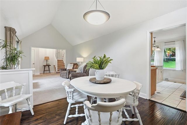 12903 W 77th Terrace, Lenexa, KS 66216