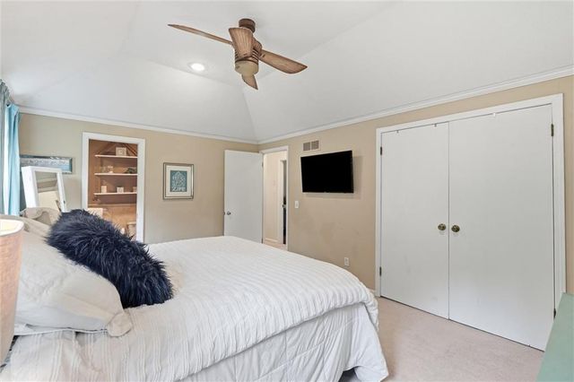 12903 W 77th Terrace, Lenexa, KS 66216