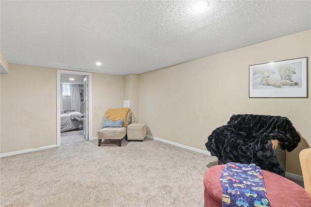 12903 W 77th Terrace, Lenexa, KS 66216