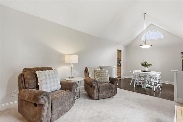 12903 W 77th Terrace, Lenexa, KS 66216