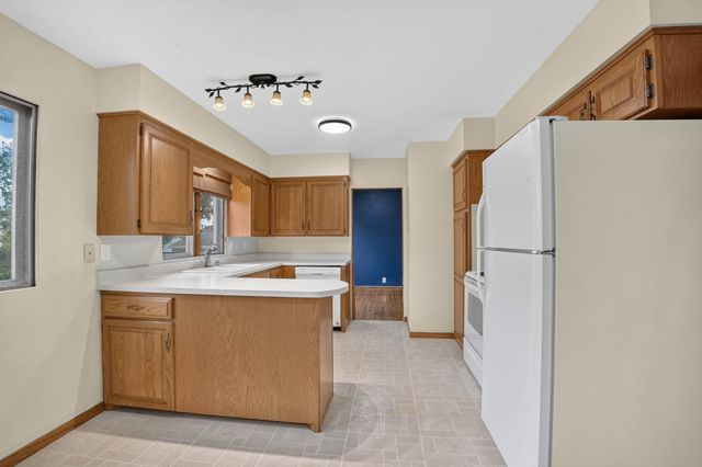 216 Hartman Avenue, Waterloo, IA 50701