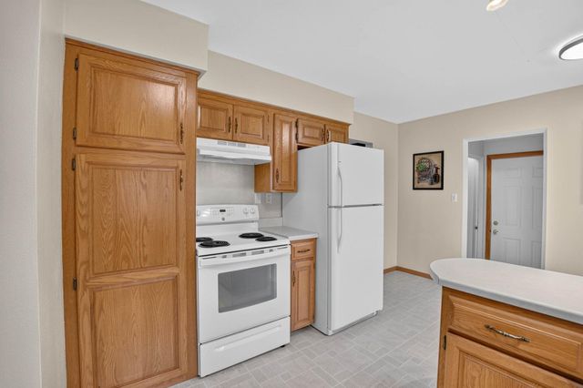 216 Hartman Avenue, Waterloo, IA 50701