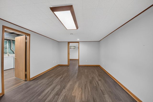 216 Hartman Avenue, Waterloo, IA 50701