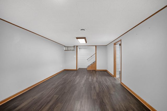 216 Hartman Avenue, Waterloo, IA 50701