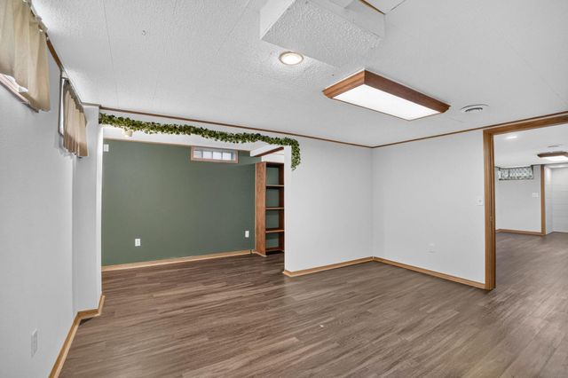 216 Hartman Avenue, Waterloo, IA 50701