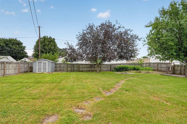 216 Hartman Avenue, Waterloo, IA 50701