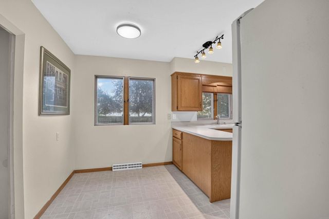 216 Hartman Avenue, Waterloo, IA 50701