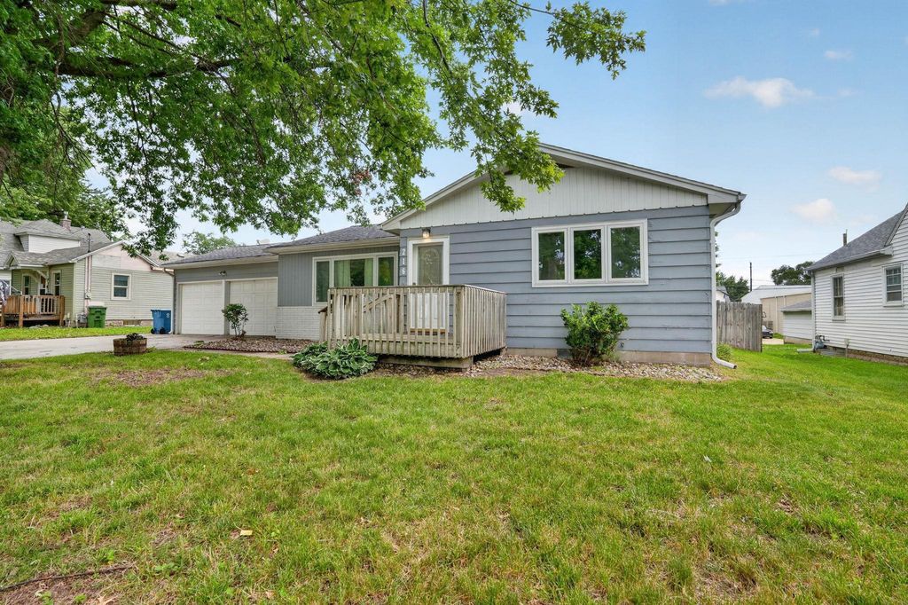216 Hartman Avenue, Waterloo, IA 50701