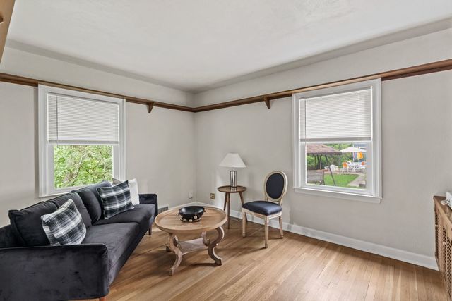 2140 Fairhaven Road, Davenport, IA 52803