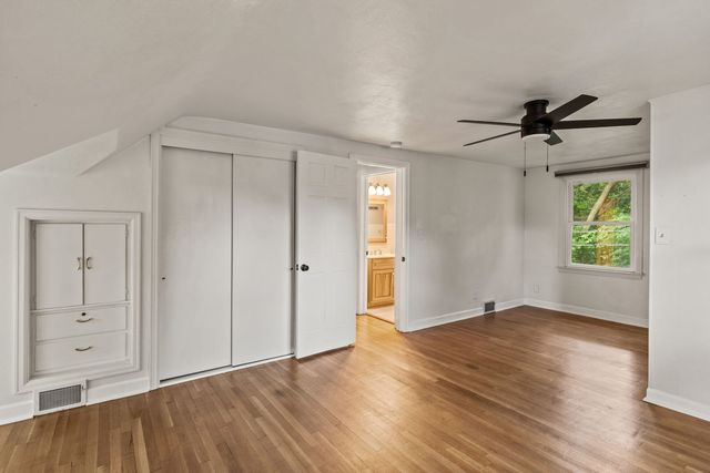2140 Fairhaven Road, Davenport, IA 52803