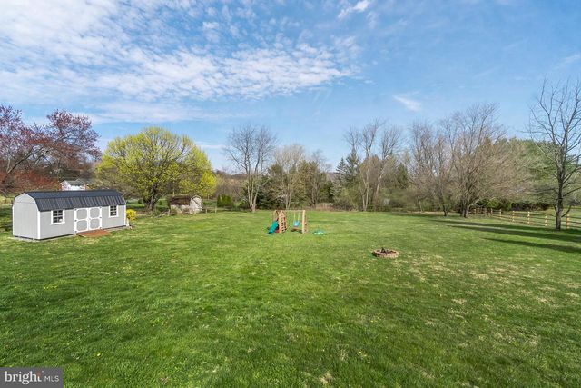 838 S DOGWOOD RD, Walnutport, PA 18088