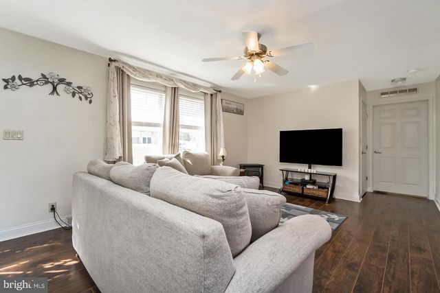 838 S DOGWOOD RD, Walnutport, PA 18088