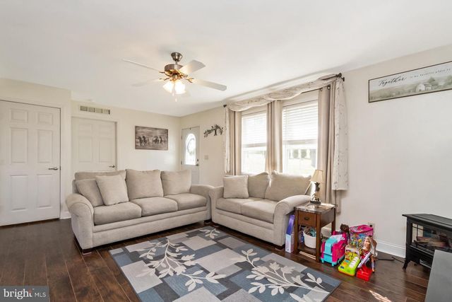 838 S DOGWOOD RD, Walnutport, PA 18088