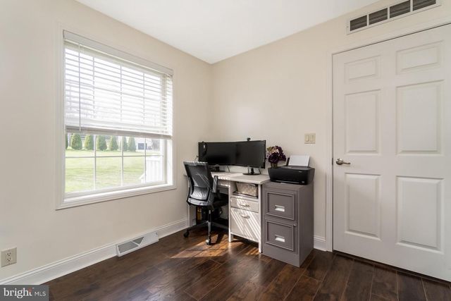 838 S DOGWOOD RD, Walnutport, PA 18088