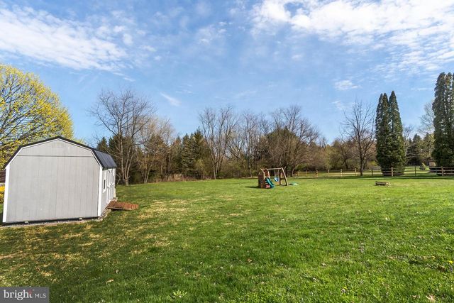 838 S DOGWOOD RD, Walnutport, PA 18088