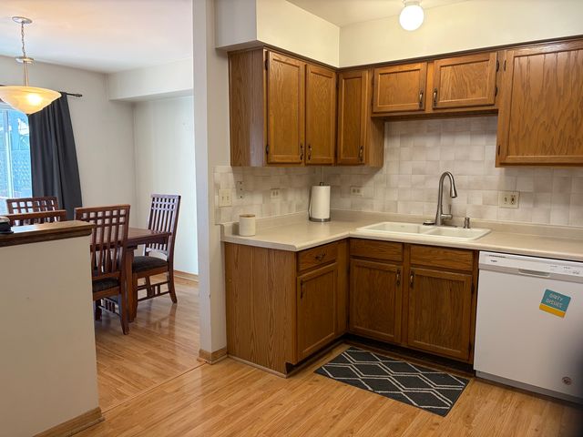 1485 Exeter Lane, South Elgin, IL 60177